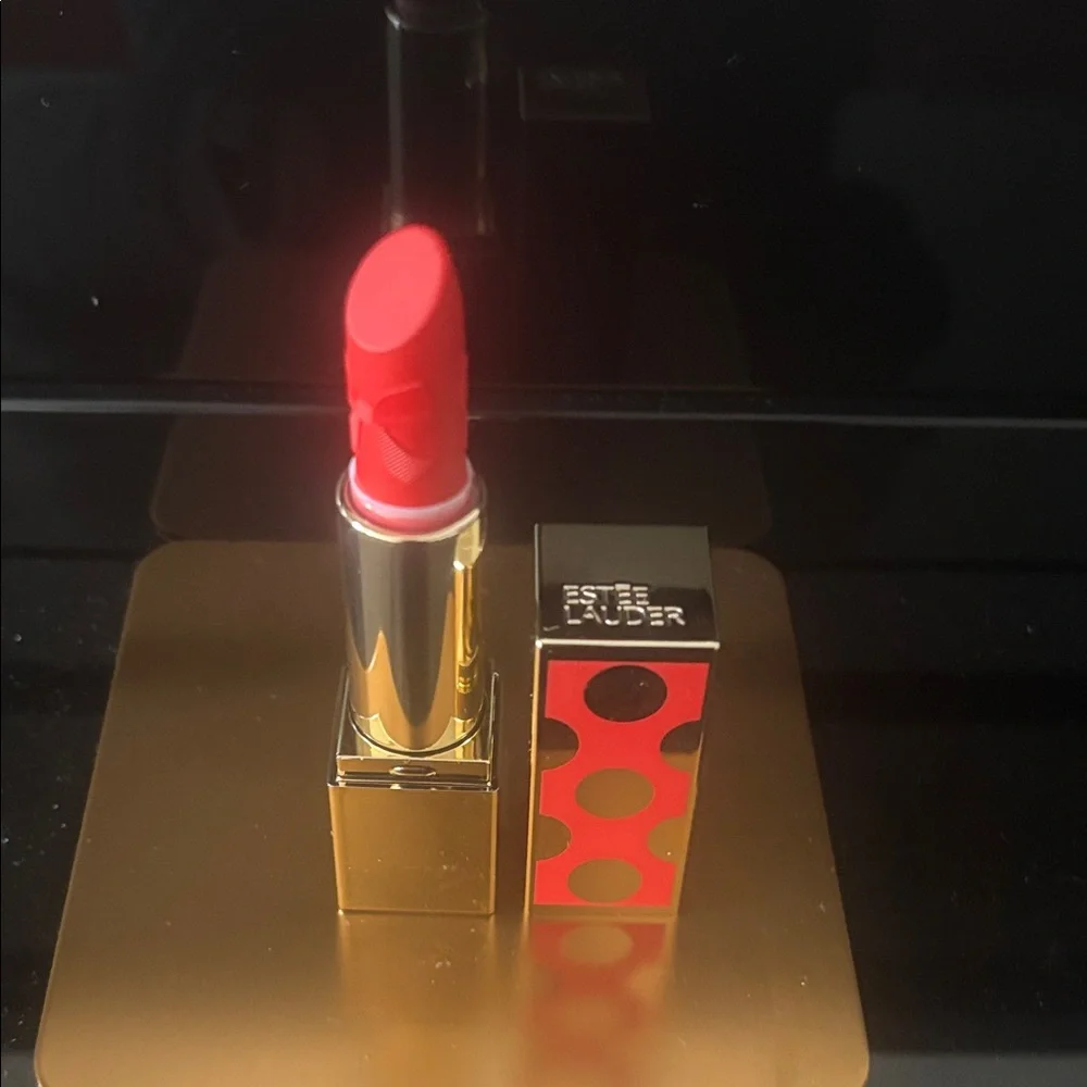 Estée Lauder Lipstick Duo Red Ribbon & Sneak Peek Limited Edition